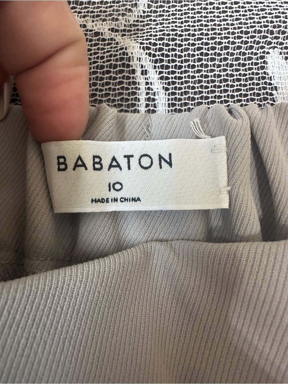 Aritzia Babaton Cohen Pull On Crop Pant in Grey Sz 10 - Picture 4 of 10